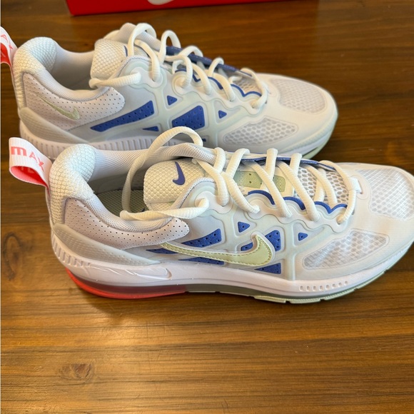 Air Max Genome in White Lime Ice - Picture 5 of 10